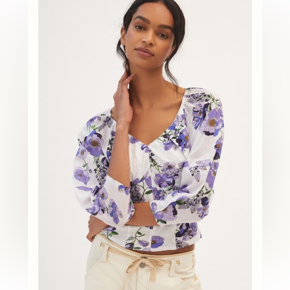 Anthropologie NWT V-Neck Ruched Knit Top size XS. - Picture 4 of 9